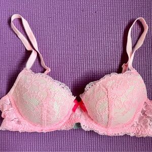 Victoria’s Secret pink lace bra 34A